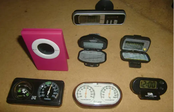 car digital clock Rs 600 each japan