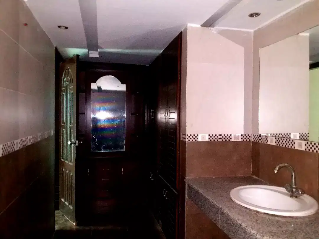 10 marla house for sale in Tawakal Town, Purana Shujabad road