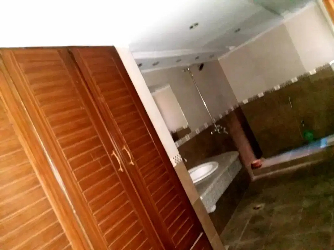 10 marla house for sale in Tawakal Town, Purana Shujabad road