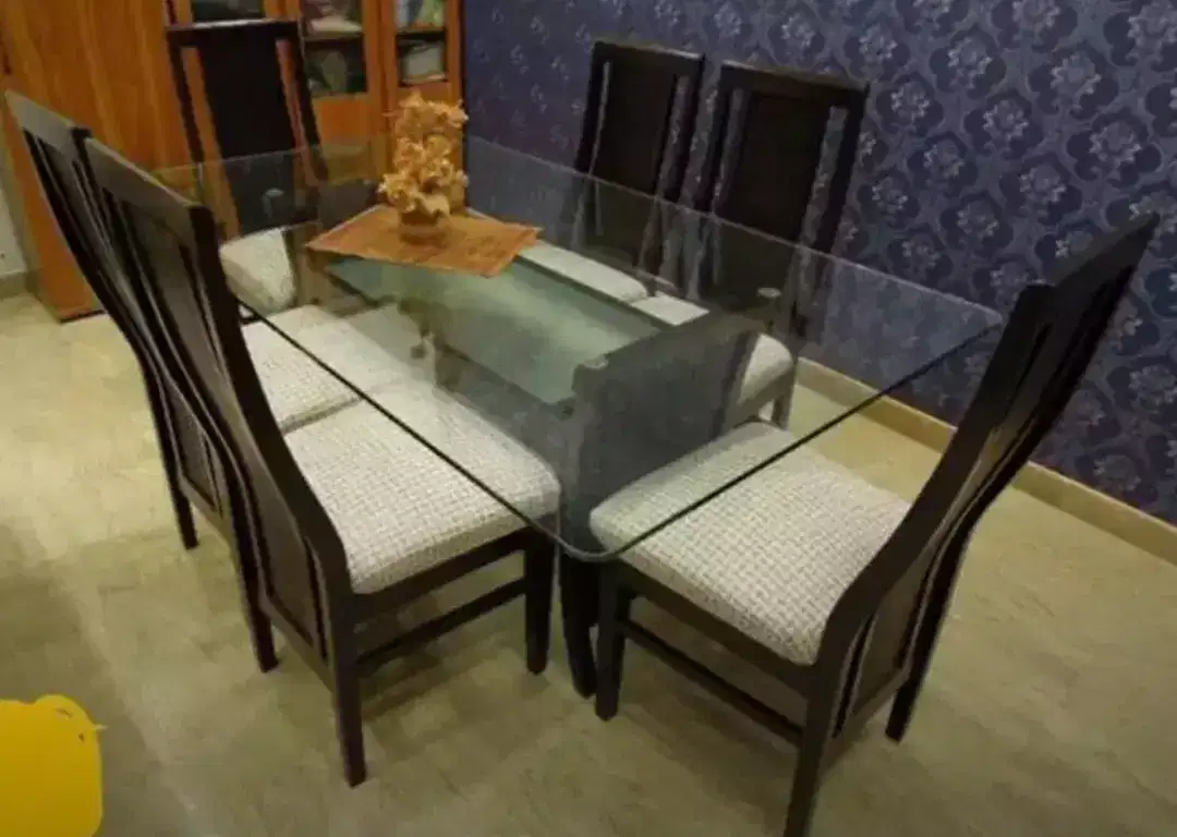 Dining table for sale in very reasonable price