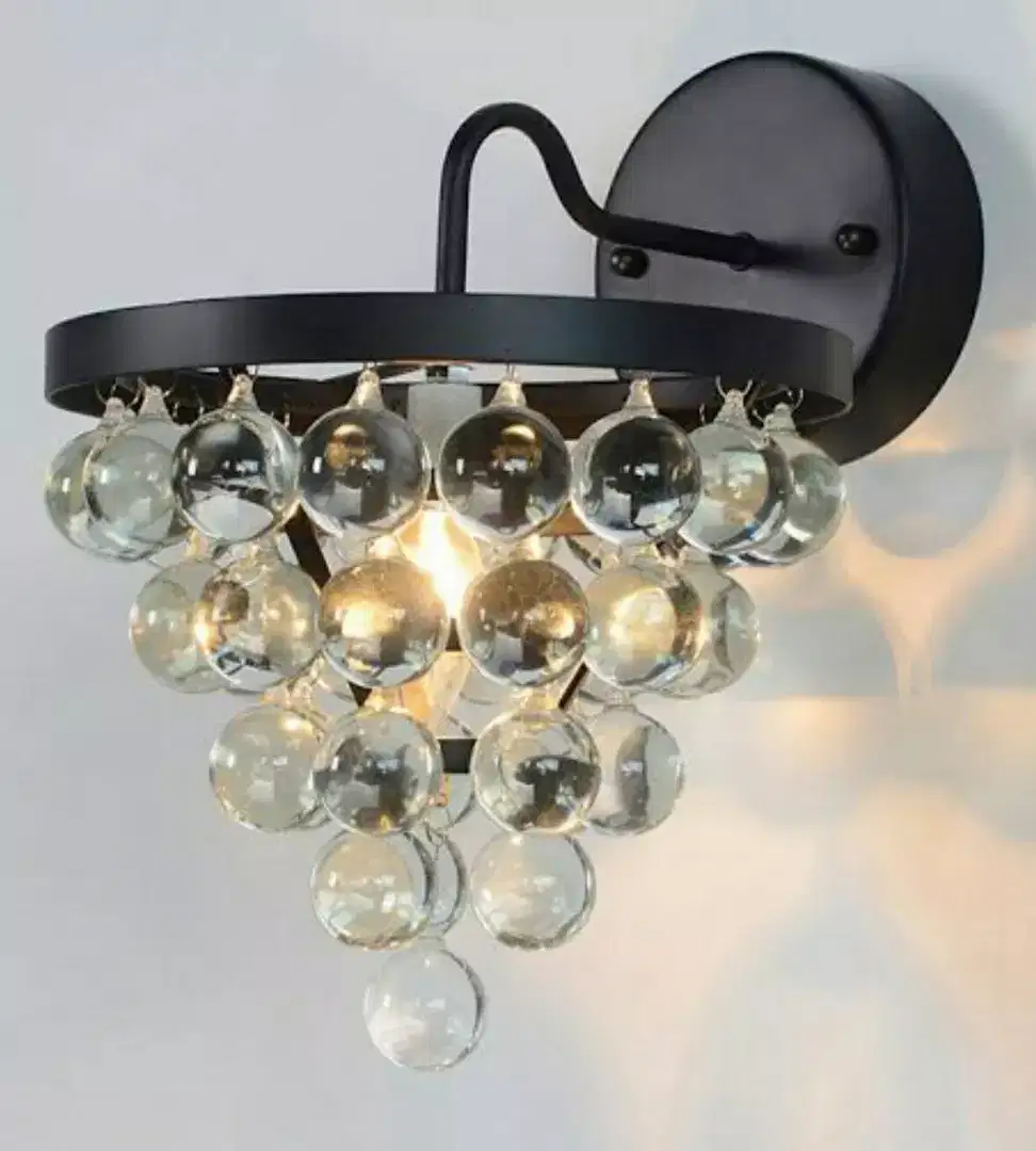 New Fancy wall lights and hanging lights Available for Sale in Lahore