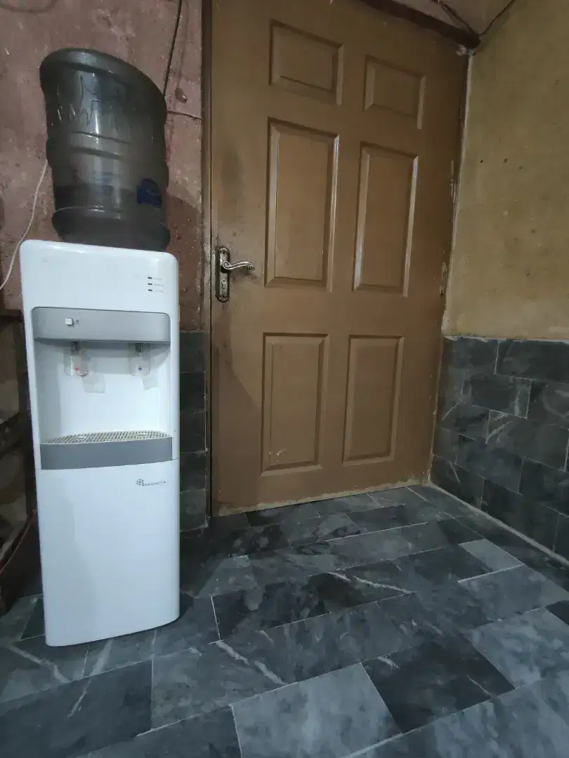 Water dispenser (Gree) available for sale