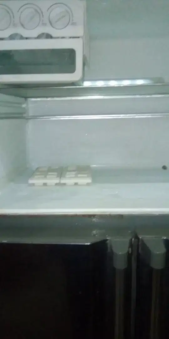 Dolphins fridge only 1 year and 6 months used Available for Sale in Islamabad
