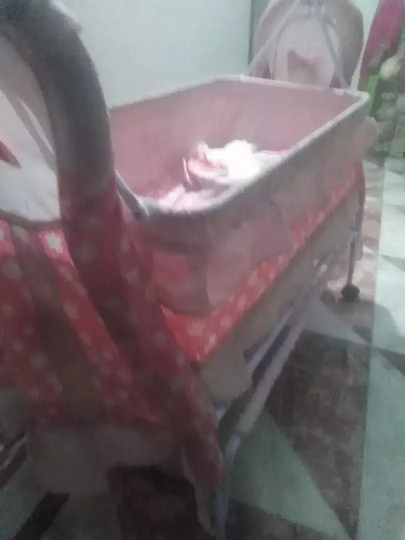 Pram in pink color Available for Faisalabad