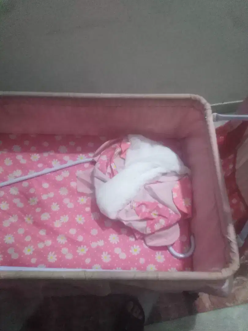 Pram in pink color Available for Faisalabad