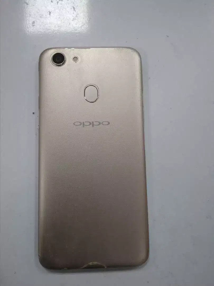 Oppo F5 4/32gb smartphone Available  for Sale in Faisalabad