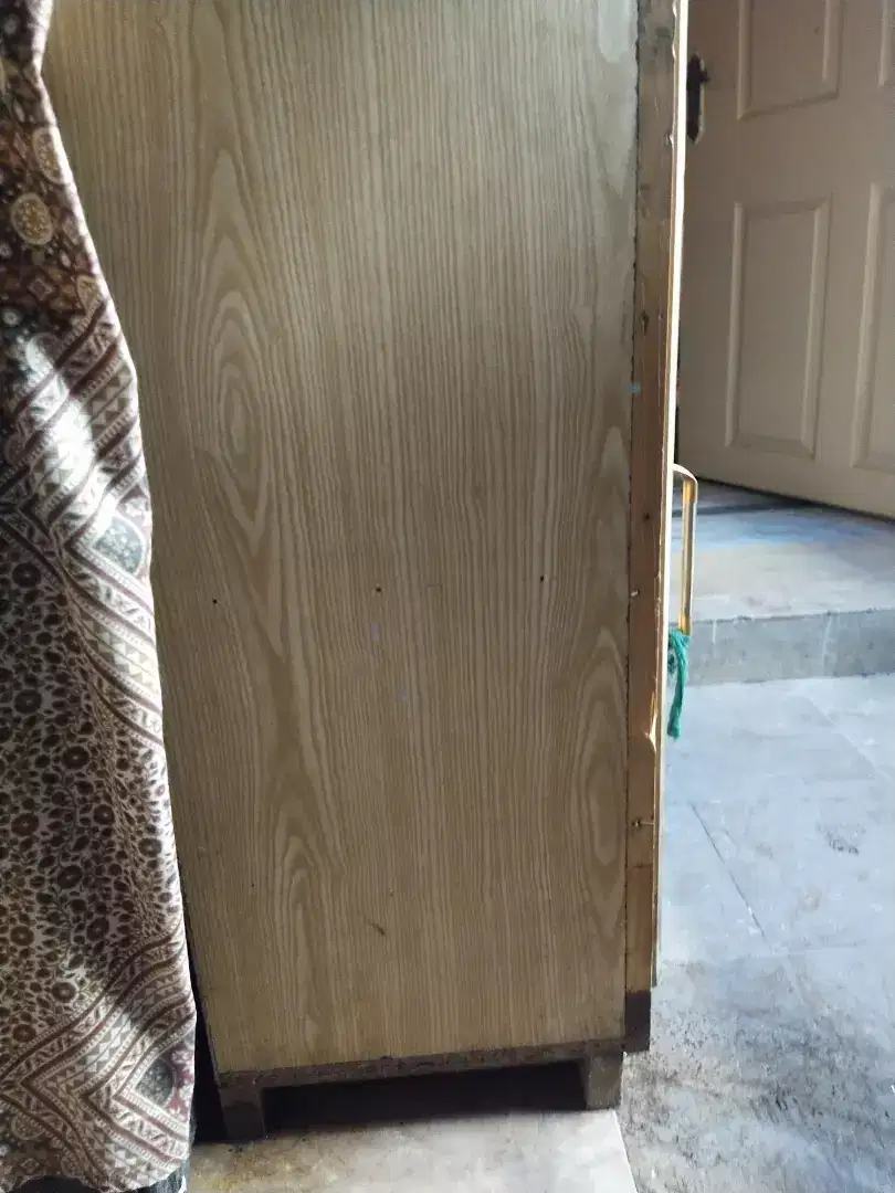 Kitchen cabinets plus marble full kitchen set available for sale