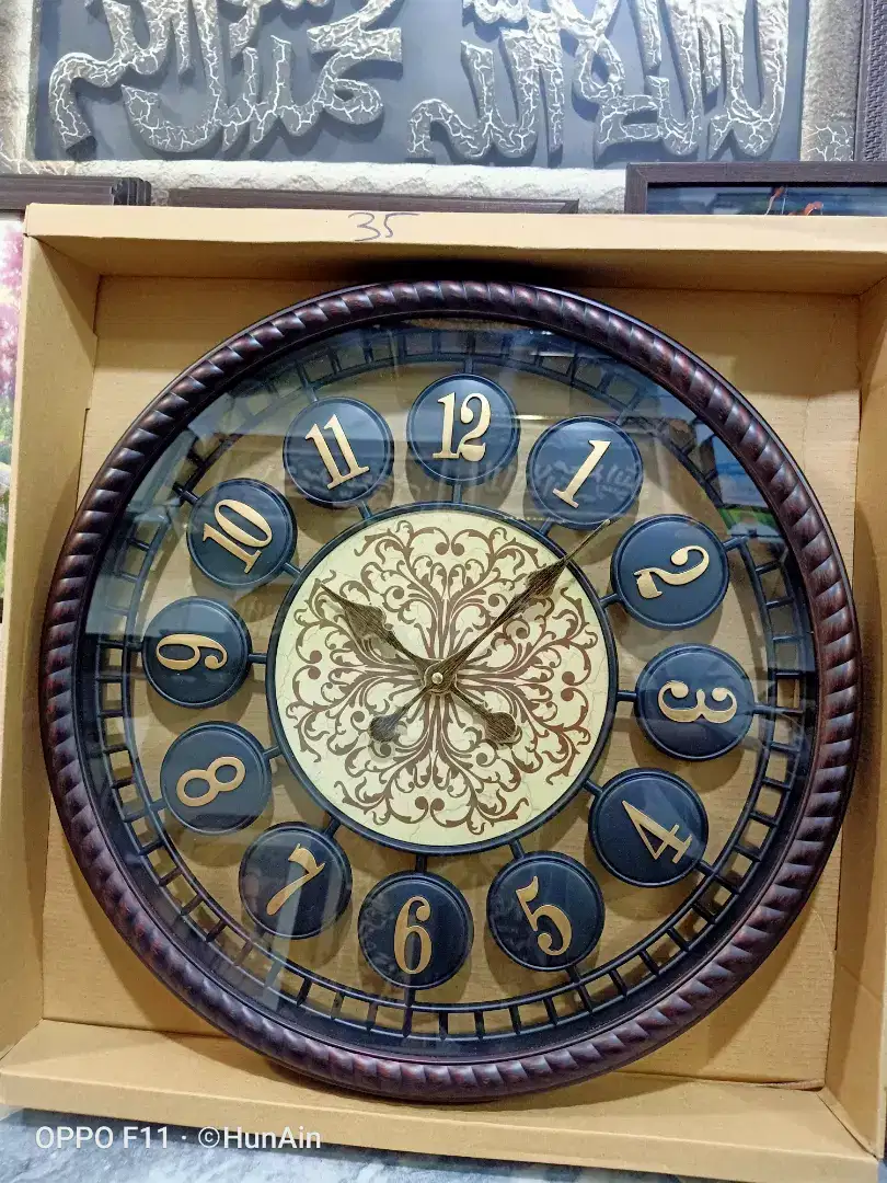 Wall clock available for sale in Rawalpindi