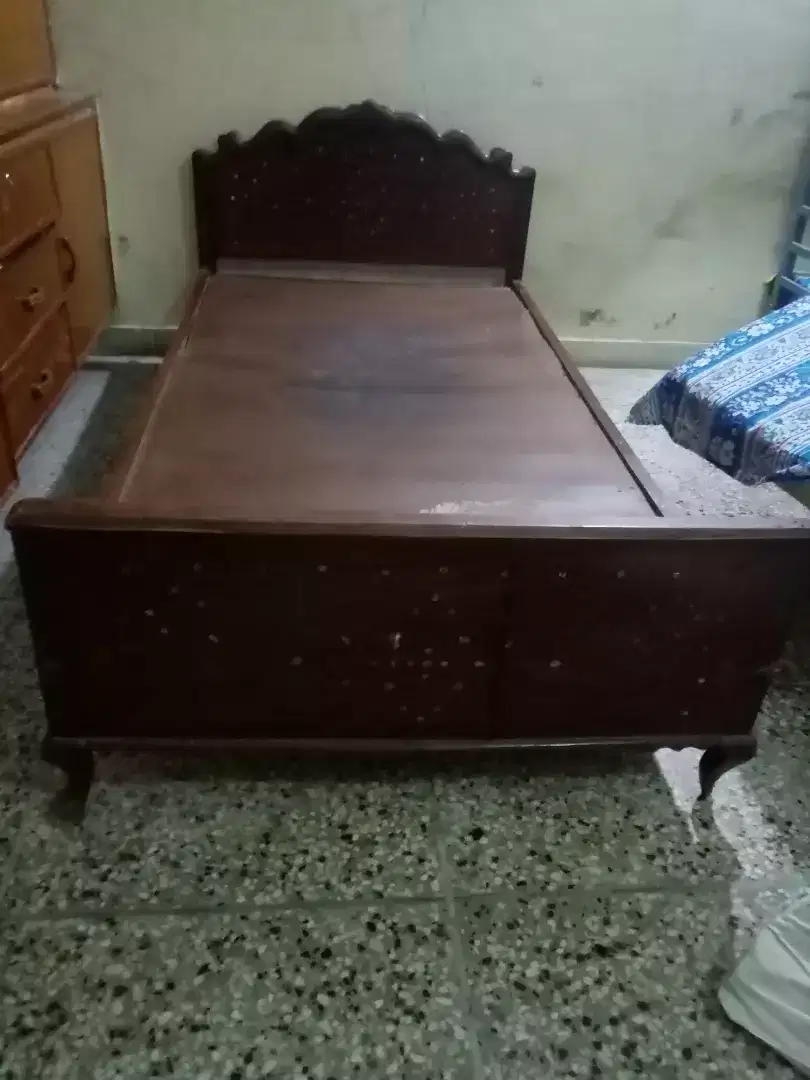 2 singles beds available for sale in Rawalpindi
