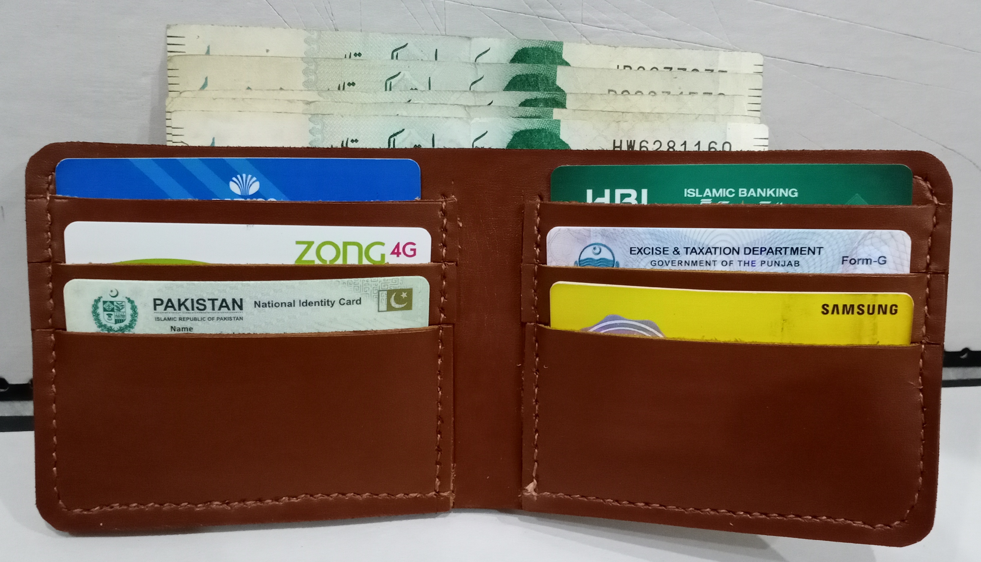 Pure cow leather bifold wallet