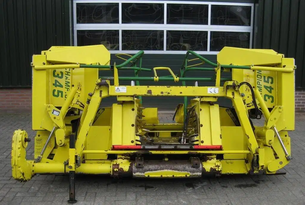 Silage Machine Cutter Kemper Champion 4500 and 345 available for sale