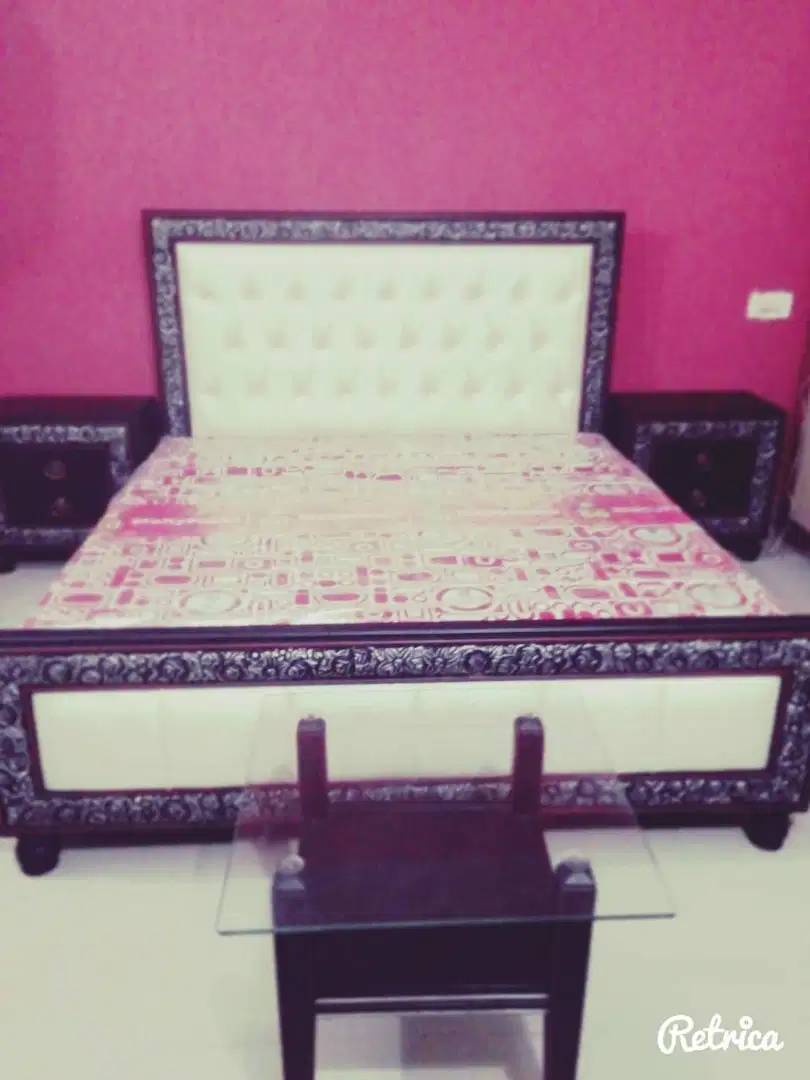 Bed set ,sofa set and tables Good condition latest features Available for Sale