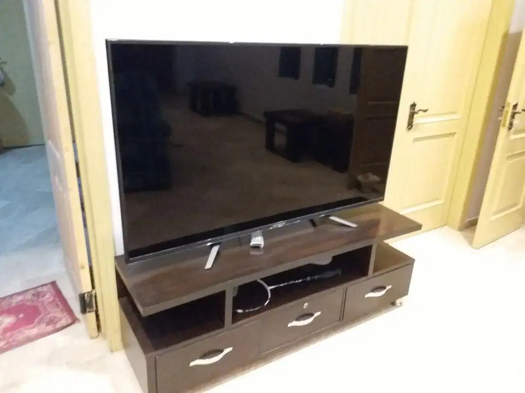 New Center table art gallery and all home furniture bed sofa almari for sale