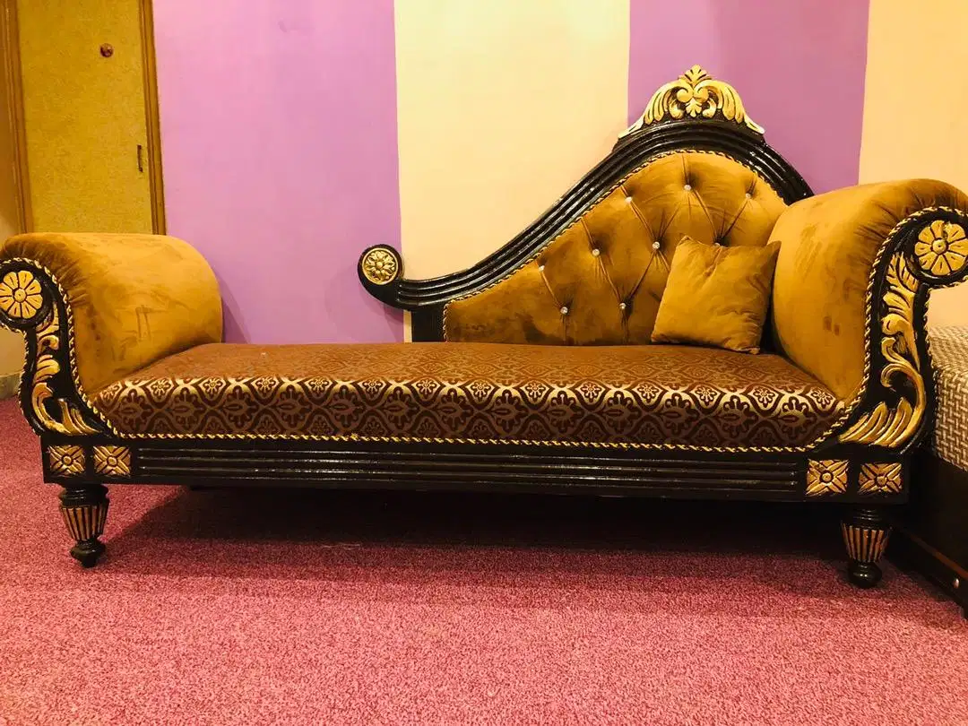 New Center table art gallery and all home furniture bed sofa almari for sale