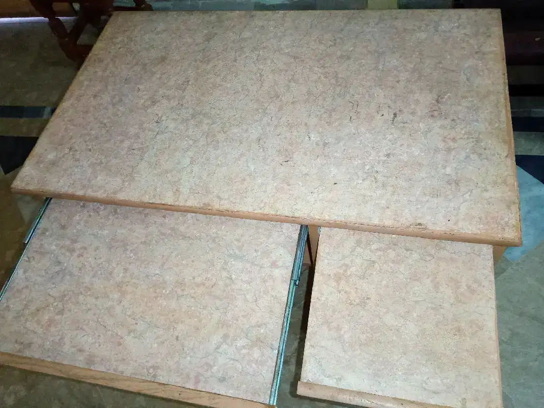 Computer study table available for sale