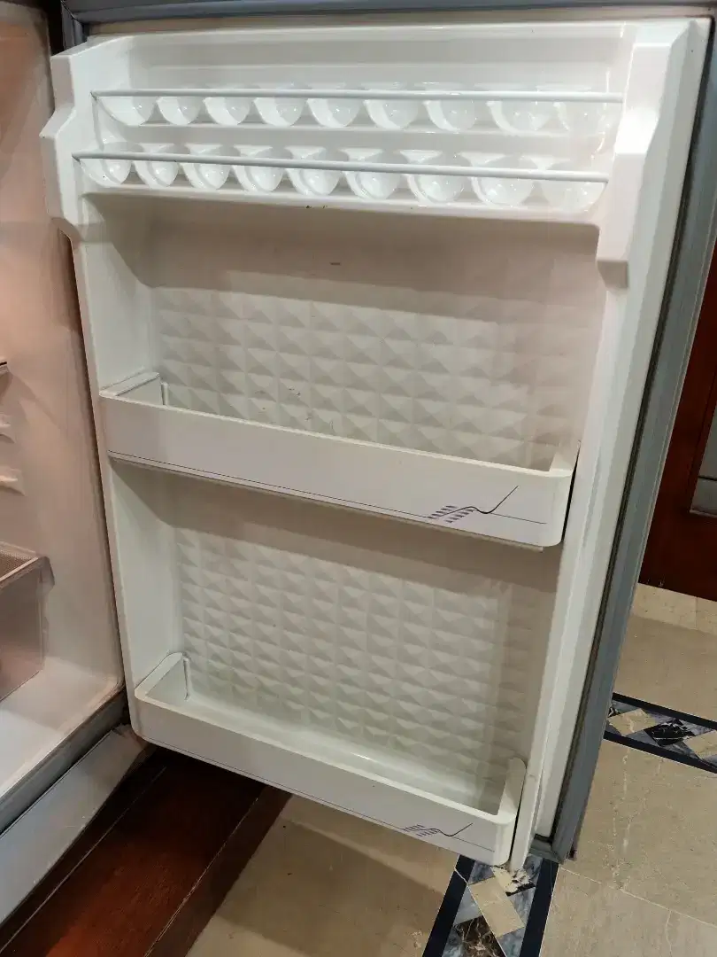 Dawlance refrigerator available for sale