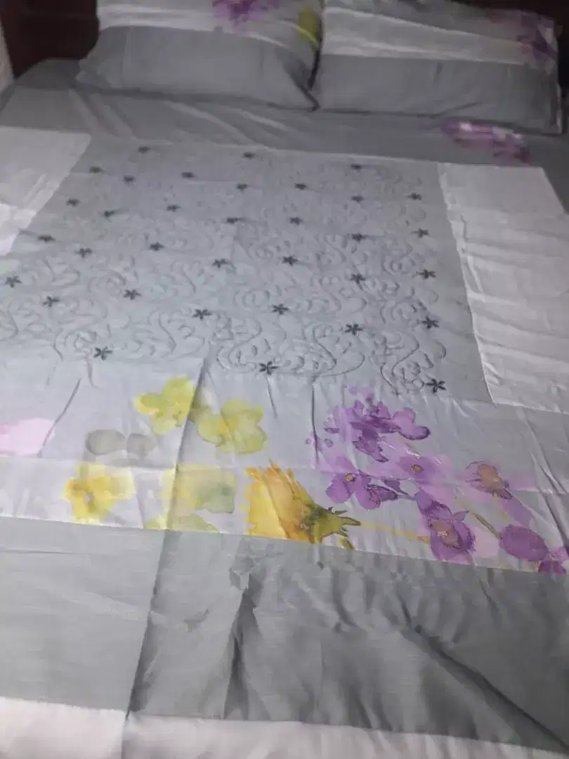 Bedsheet available for sale