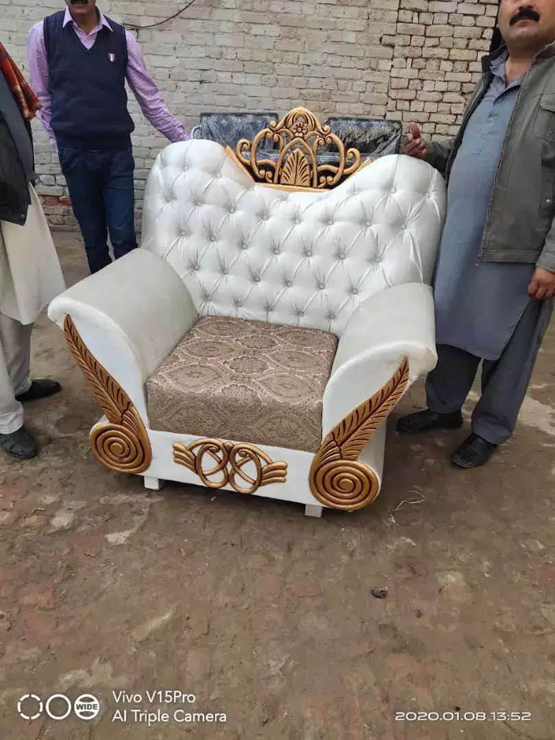 Sofa set available for sale