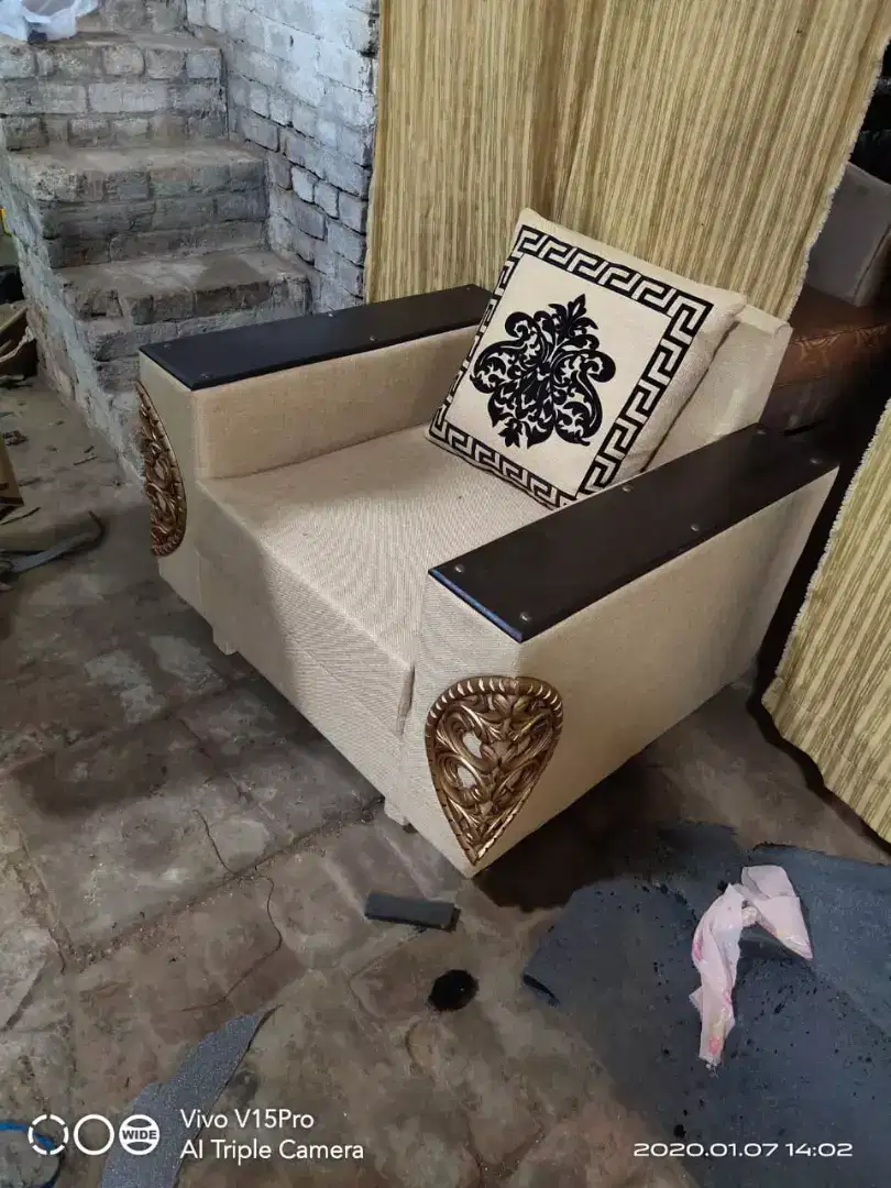 Sofa set available for sale