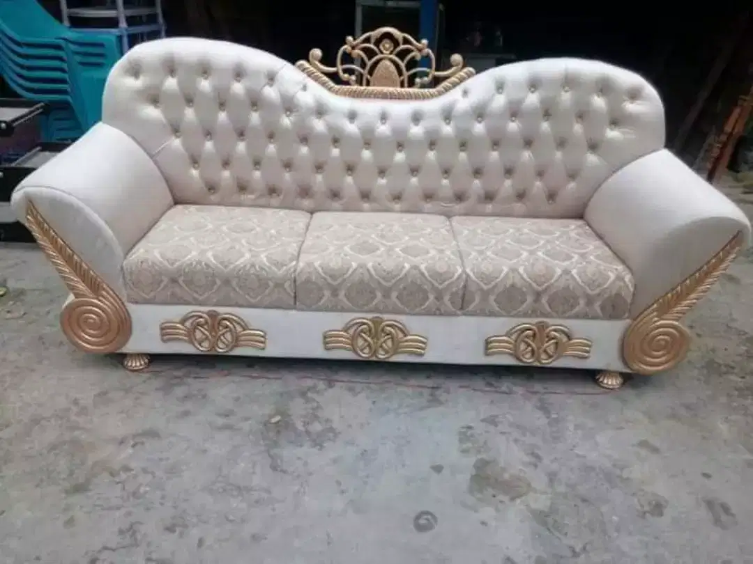 Sofa set available for sale