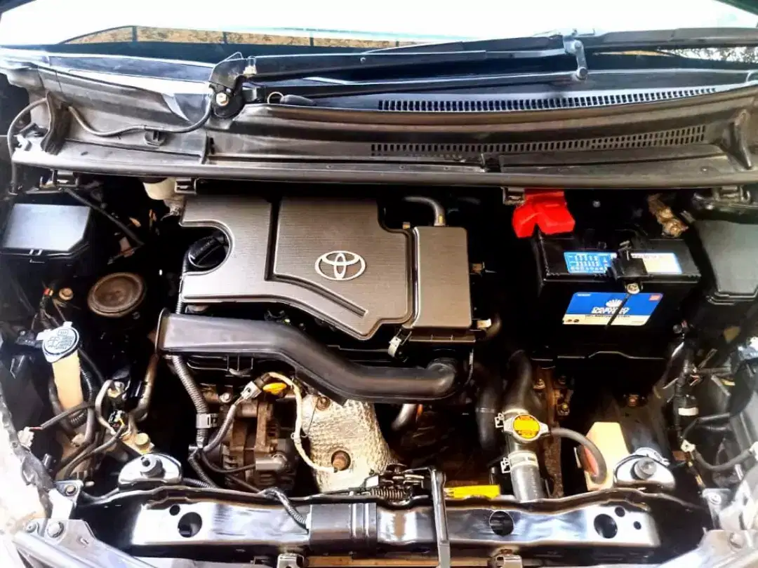 Black Toyota Vitz 2014 available for sale