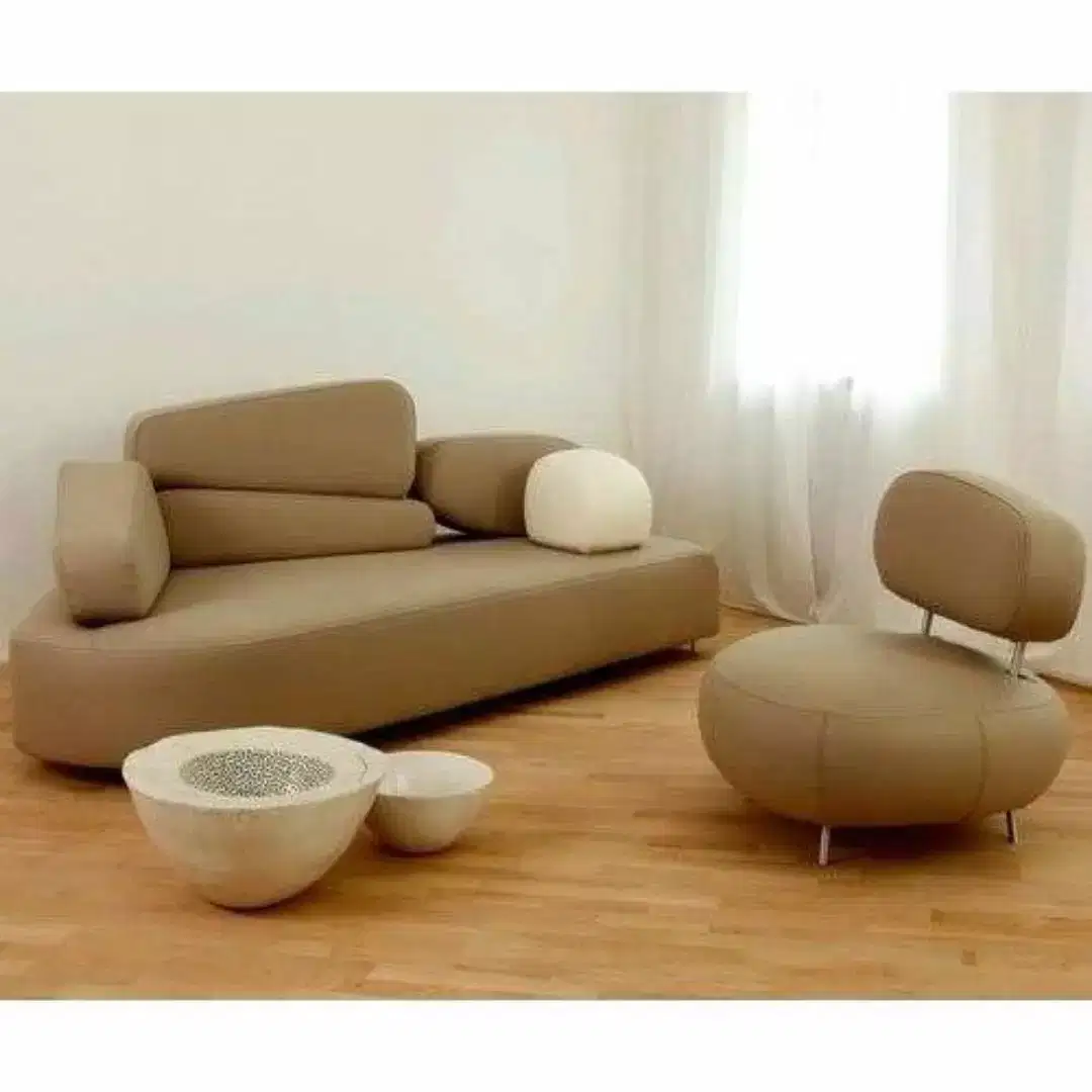 Beautiful sofa sets available for sale