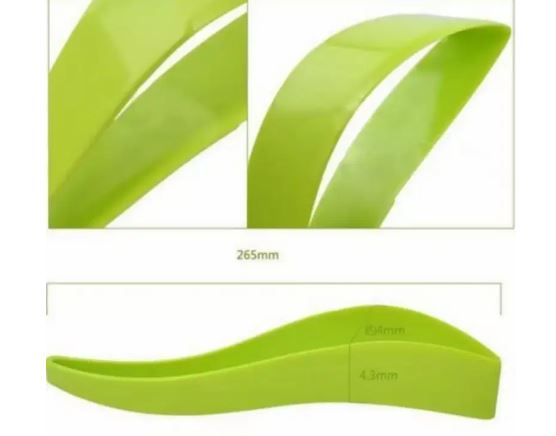 Imported Plastic Leaf Shape Cake Slicer Cake Cutter