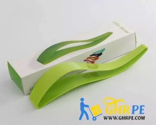 Imported Plastic Leaf Shape Cake Slicer Cake Cutter