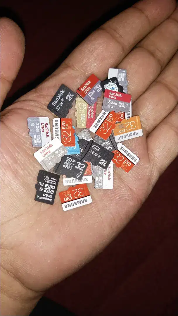 32 GB memory card available for sale