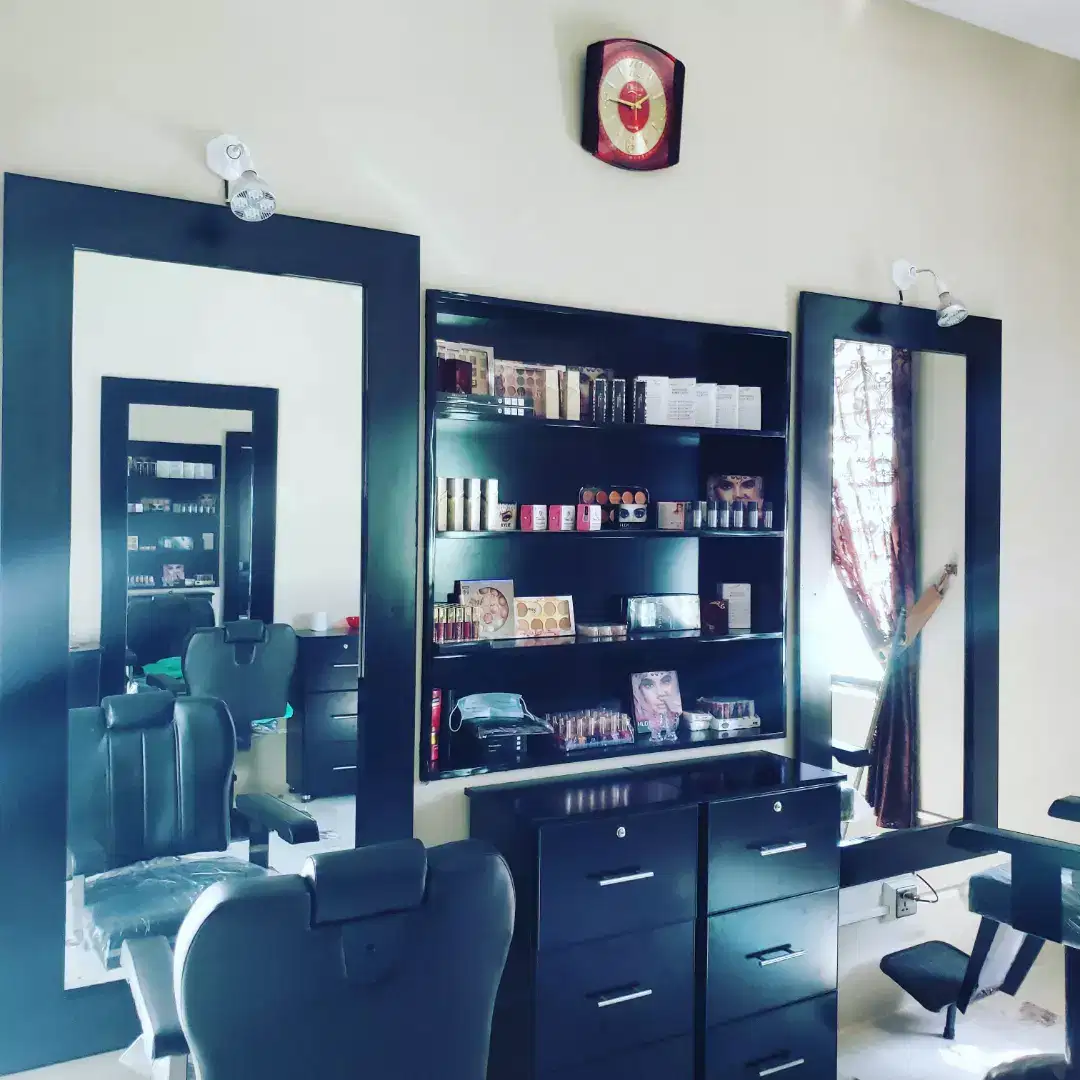 Saloon Boy required for work in Haripur