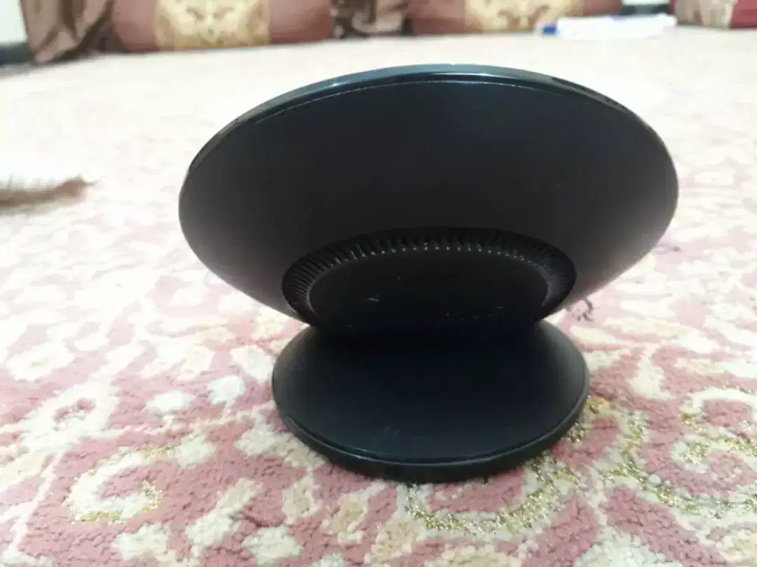 Samsung fast charging wireless charger Available for Sale in Kohat