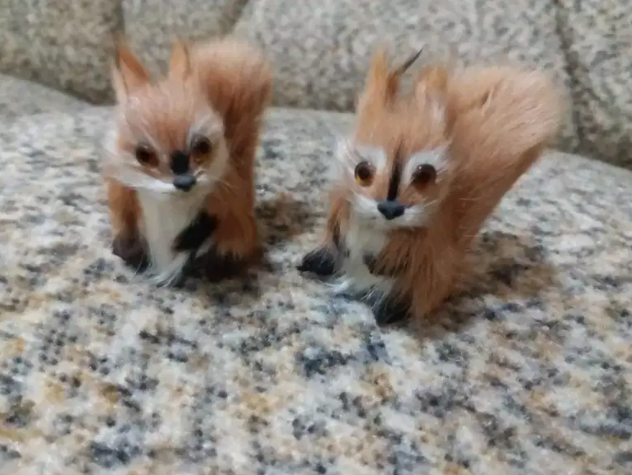 NEW SMALL CUTE PAIR ANIMAL DECORATION PIECE AVAILABLE FOR SALE IN QUETTA