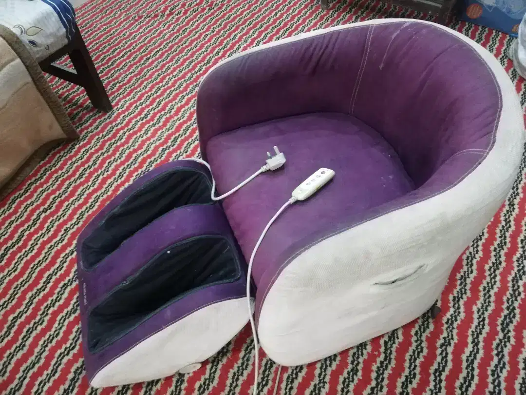 Massage chair for relaxing  Available for Sale in Dera Ismail Khan