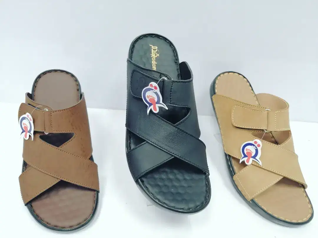 New Hand-Made Original Leather slippers available for Sale in Charsadda