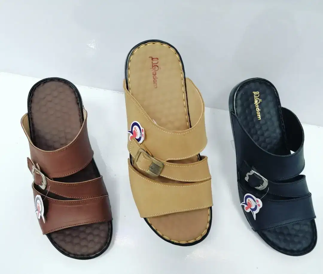 New Hand-Made Original Leather slippers available for Sale in Charsadda