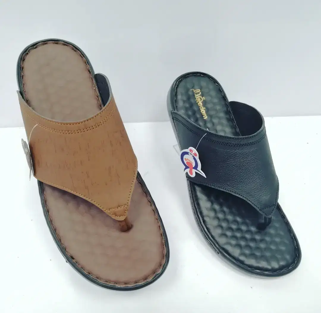 New Hand-Made Original Leather slippers available for Sale in Charsadda