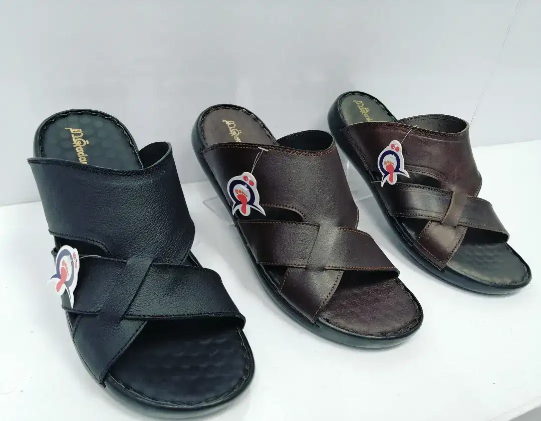 New Hand-Made Original Leather slippers available for Sale in Charsadda