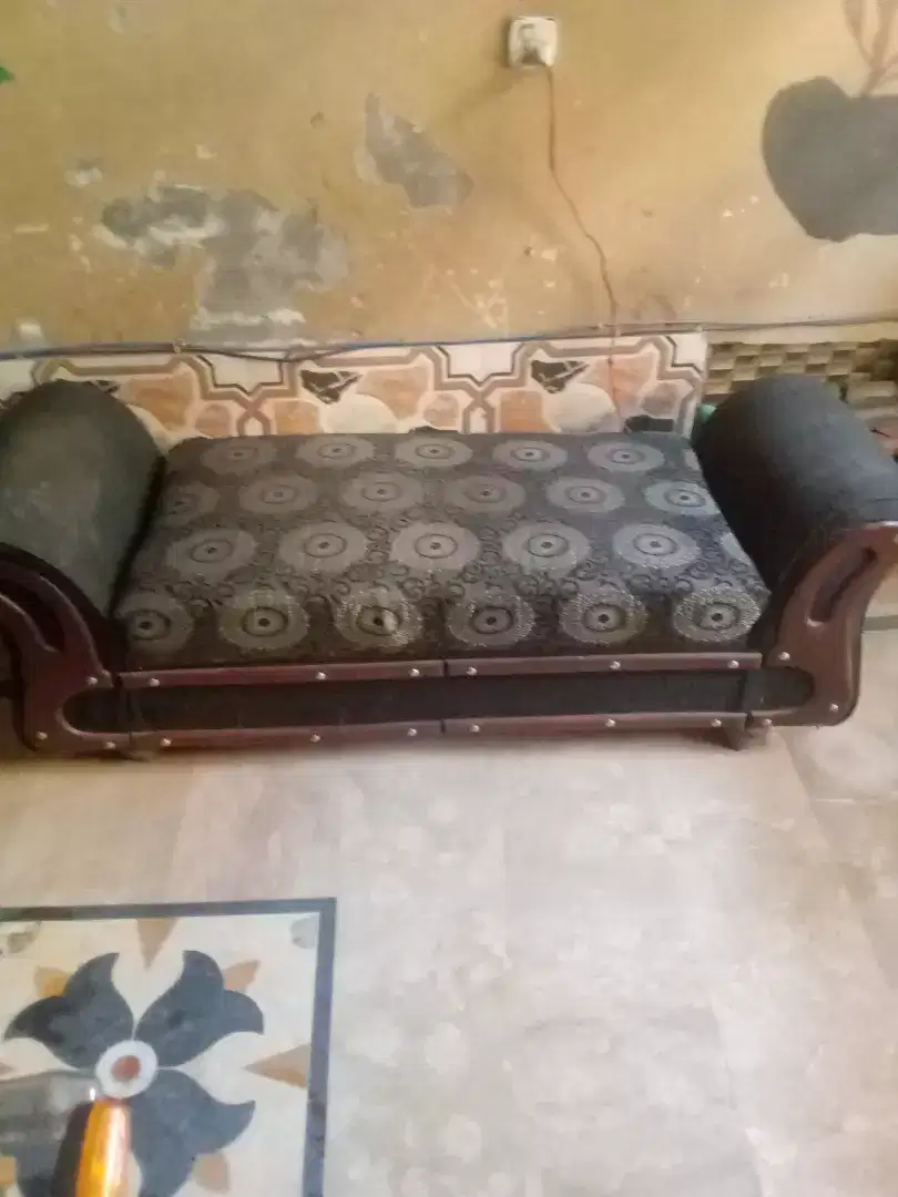 Deewan Available for sale