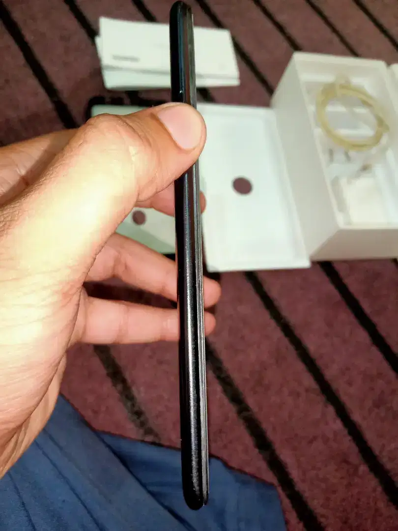 Oppo F5 3/32gb smartphone with Full box Available for Sale in Peshawar
