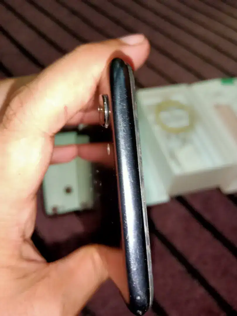Oppo F5 3/32gb smartphone with Full box Available for Sale in Peshawar