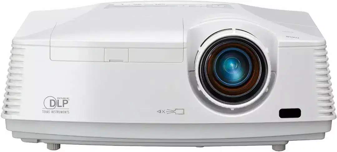 Mitsubishi VLT-XD600LP XGA 3D Ready DLP Projector Available for Sale in Karachi