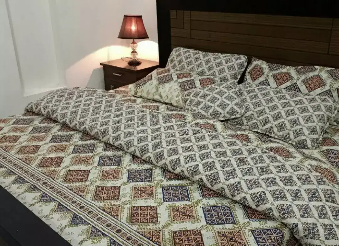 New Bed Sheet King size in Cotton Comforters Available for Sale in Karachi