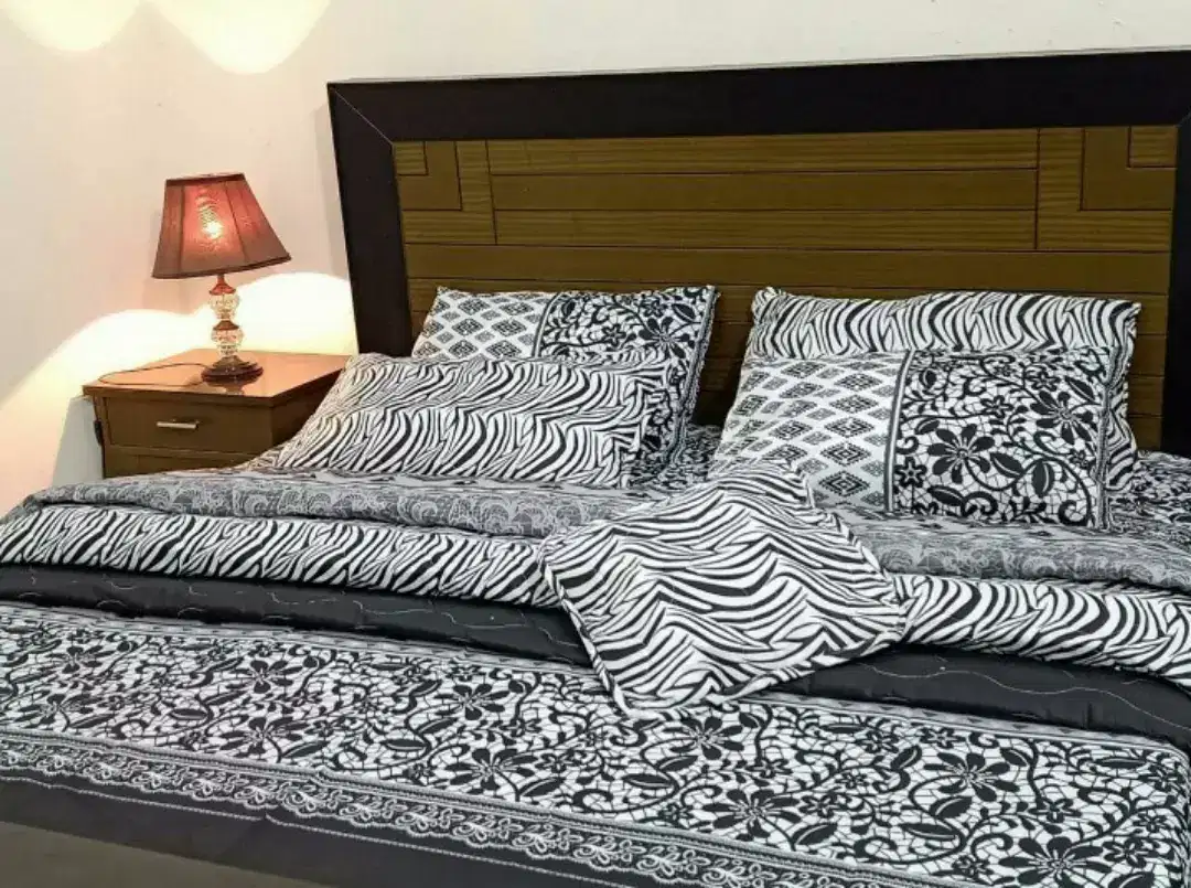 New Bed Sheet King size in Cotton Comforters Available for Sale in Karachi
