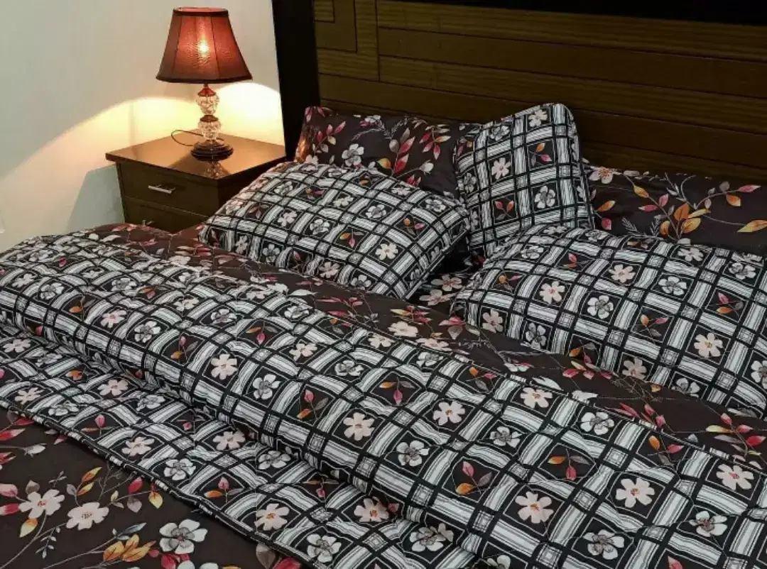 New Bed Sheet King size in Cotton Comforters Available for Sale in Karachi