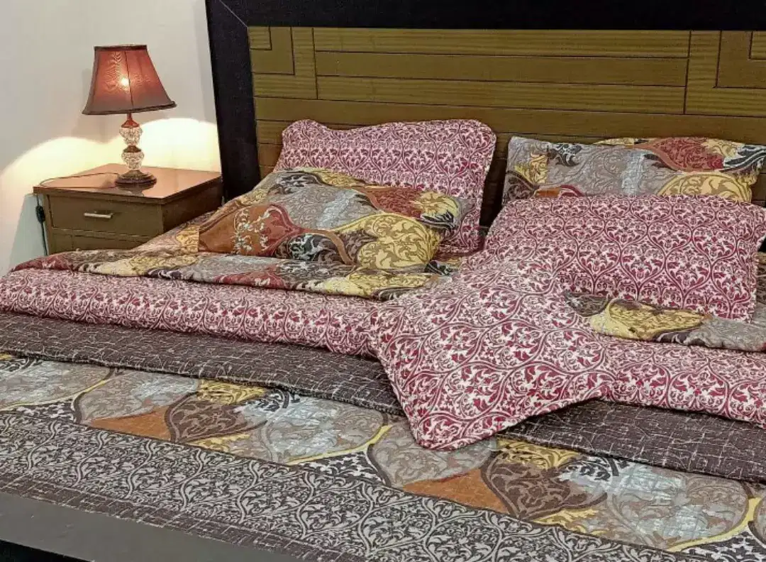 New Bed Sheet King size in Cotton Comforters Available for Sale in Karachi