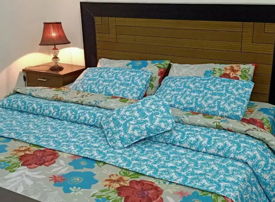 New Bed Sheet King size in Cotton Comforters Available for Sale in Karachi