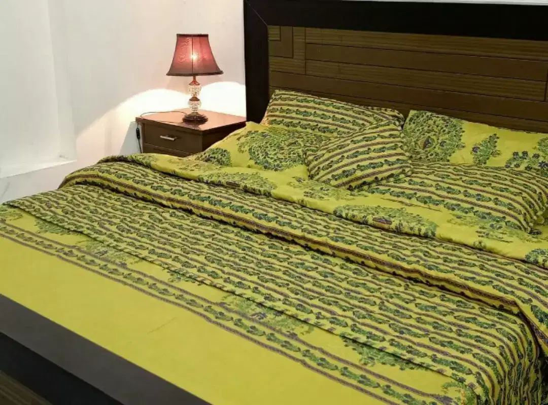 New Bed Sheet King size in Cotton Comforters Available for Sale in Karachi