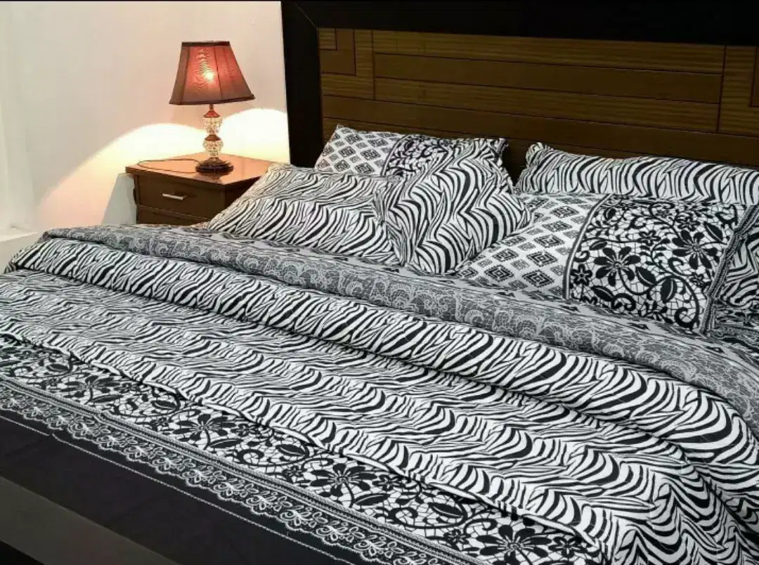 New Bed Sheet King size in Cotton Comforters Available for Sale in Karachi