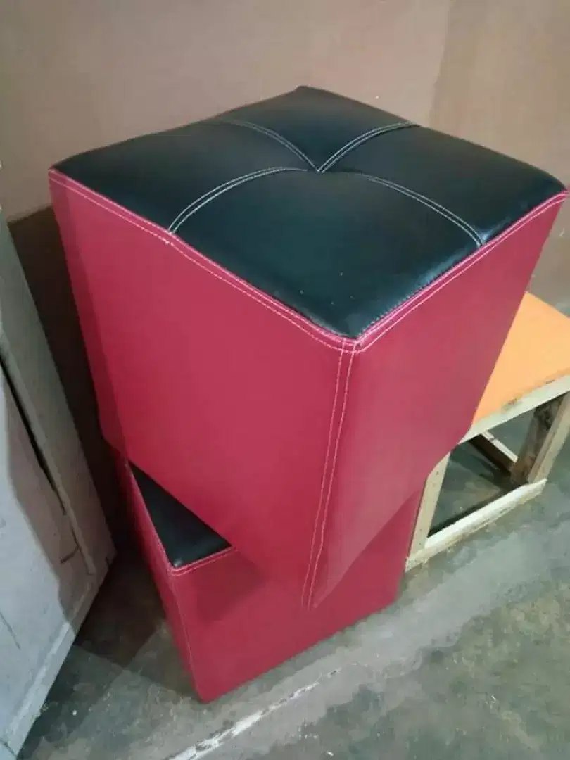 New Dice Puffy in Different design and color Available For Sale in Karachi