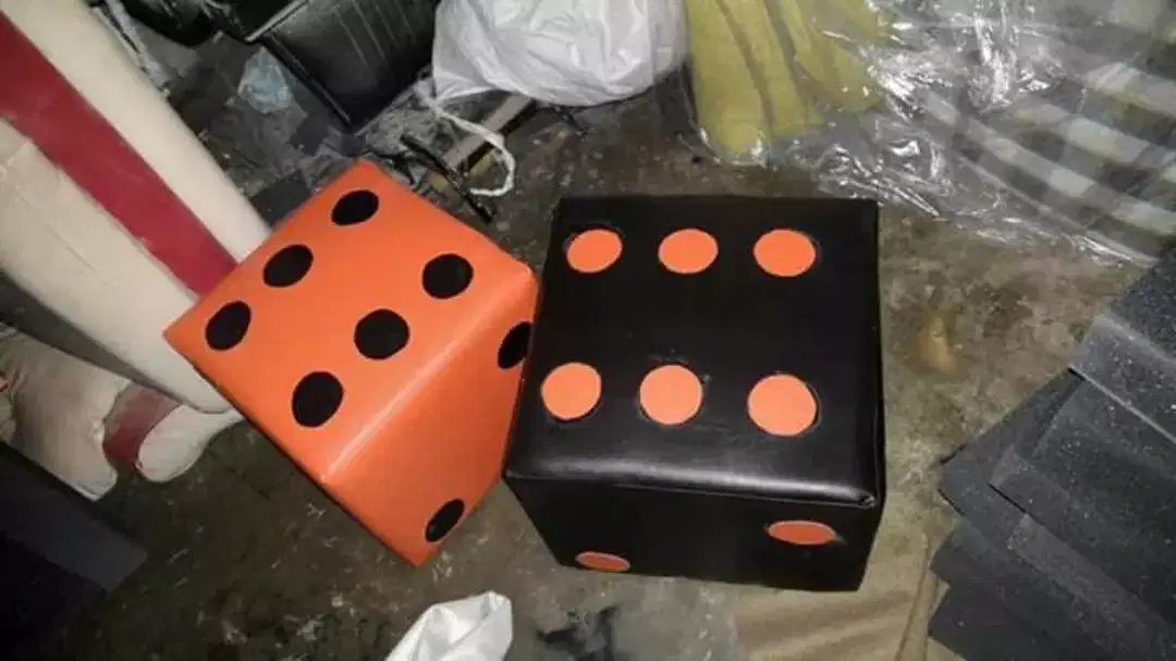 New Dice Puffy in Different design and color Available For Sale in Karachi